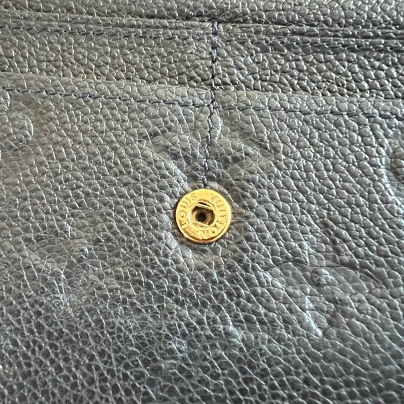 Authentic Louis Vuitton Empreinte Monogram Wallet - Picture 5 of 12